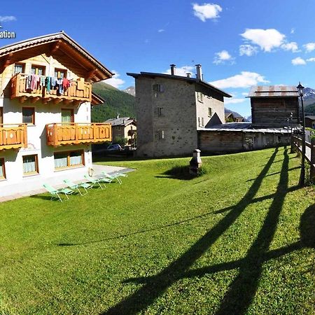 Alpen Royal By Livigno Accomodation Exteriör bild